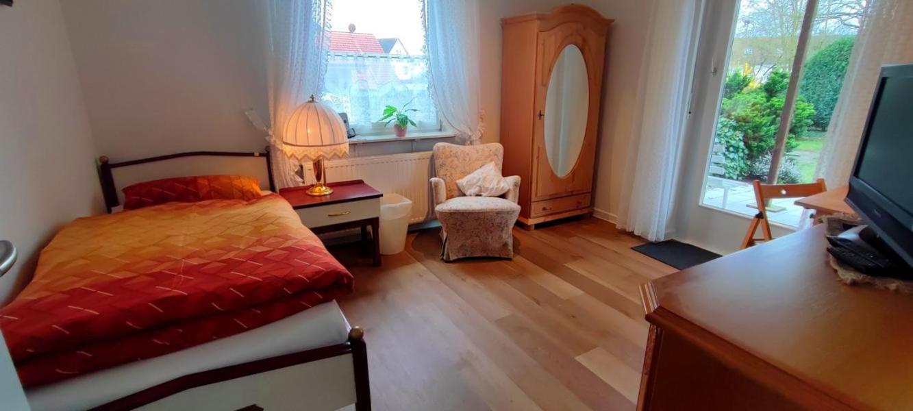 Haus Am Park Hotel Steinhagen  Bagian luar foto
