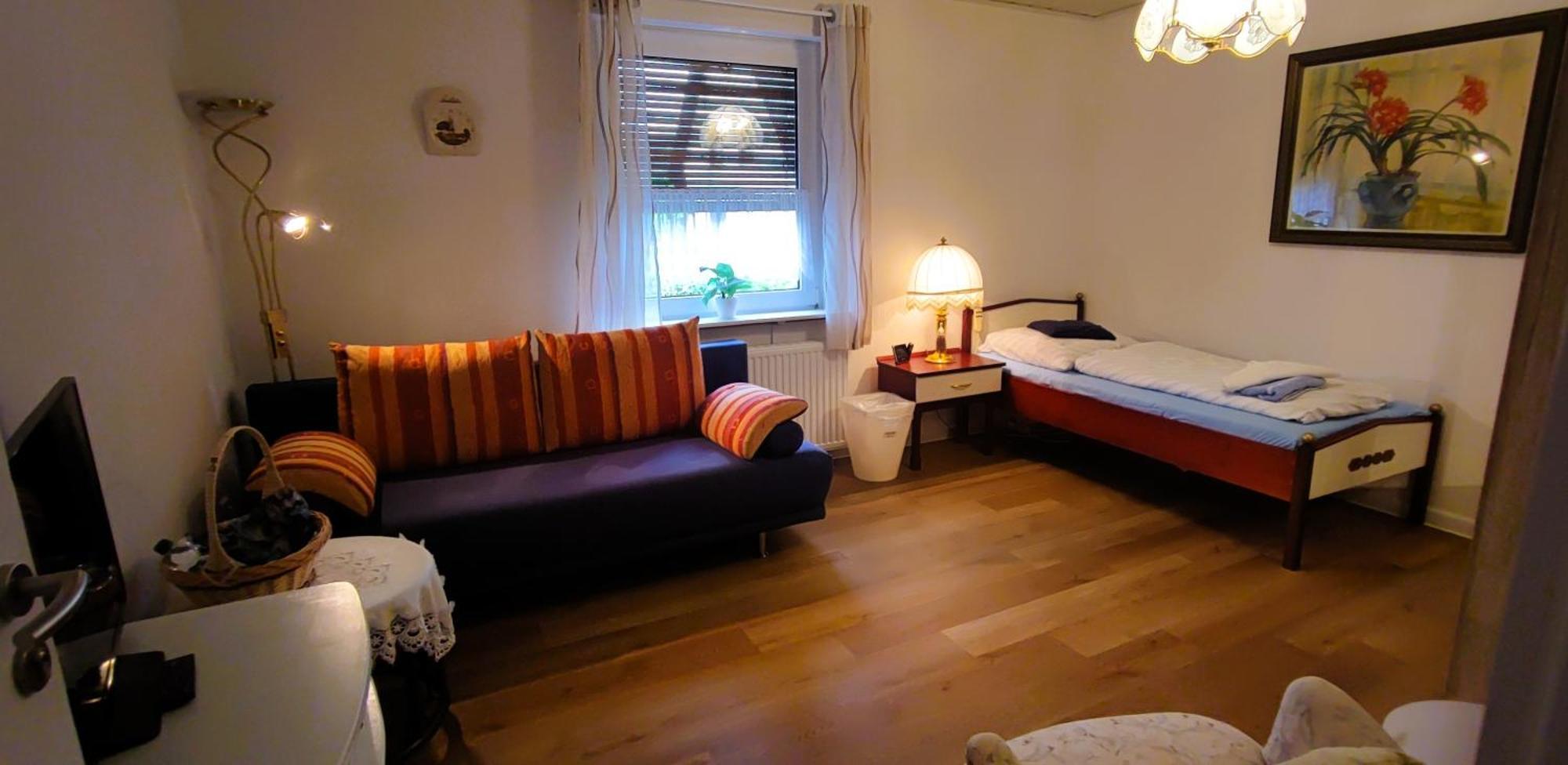 Haus Am Park Hotel Steinhagen  Bagian luar foto
